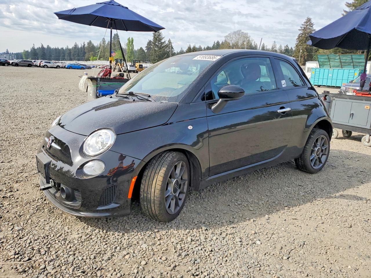 2019 FIAT 500 Pop, VIN 3C3CFFKH6KT731415 — Front end