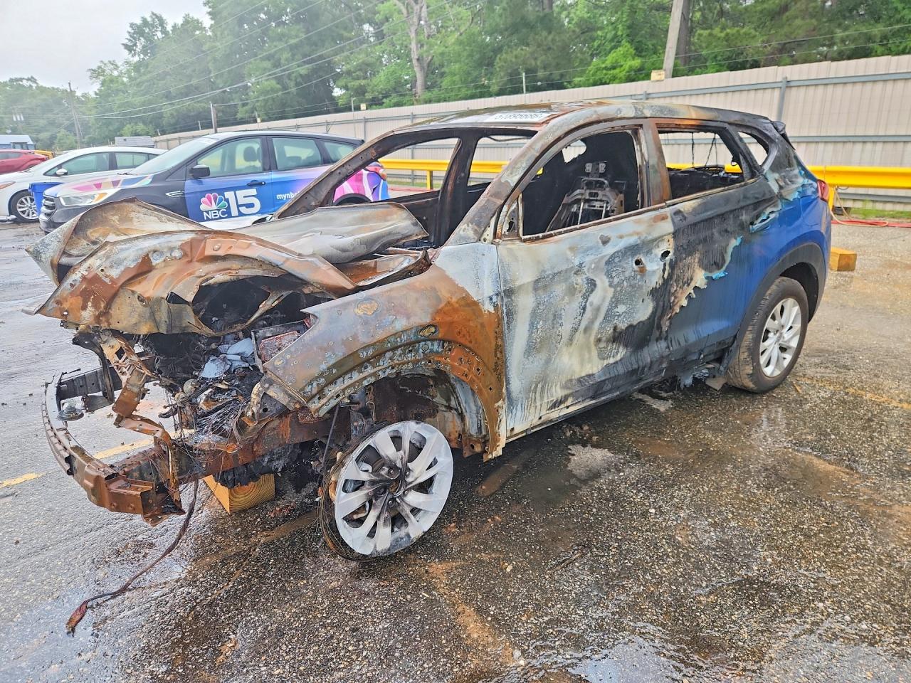 2019 Hyundai Tucson SE, VIN KM8J2CA45KU917606 — Engine fire