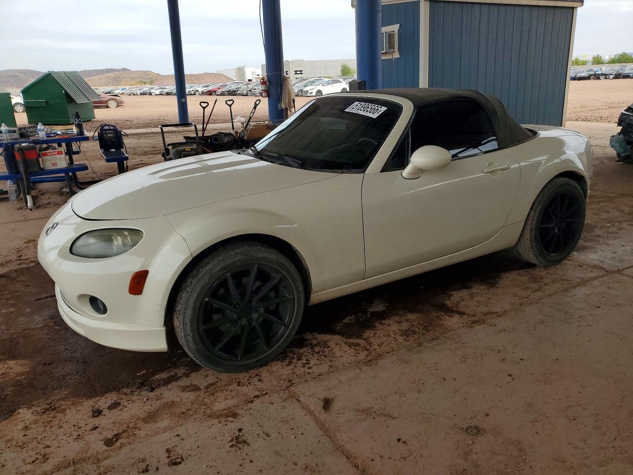 2006 Mazda MX-5 Miata Touring, VIN JM1NC25F760119453 — Front end