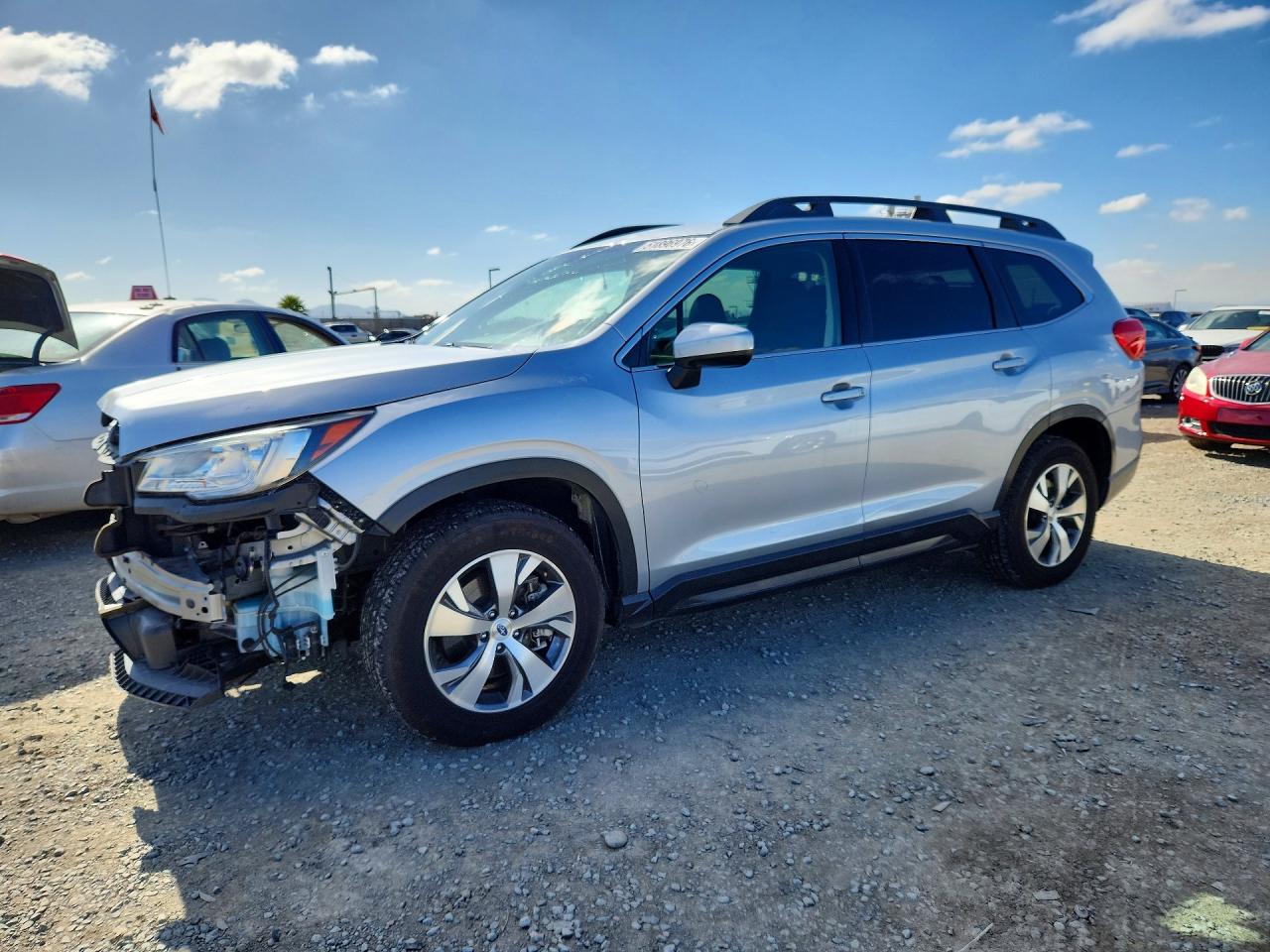 2020 Subaru Ascent Premium, VIN 4S4WMACD9L3420986 — Front end