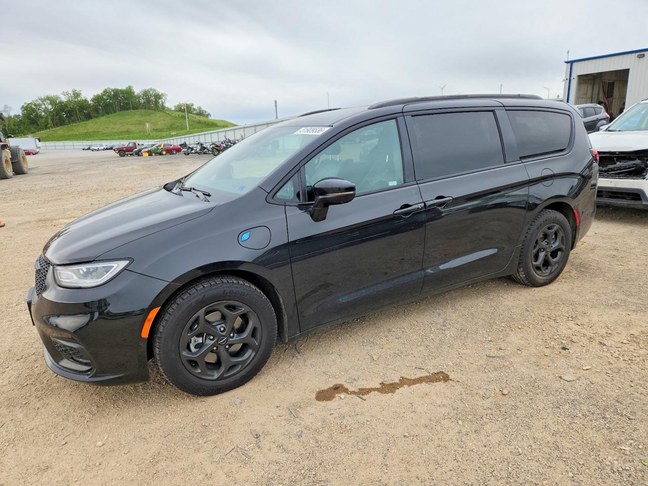 2021 Chrysler Pacifica Hybrid Touring L, VIN 2C4RC1L76MR548867 — Hail