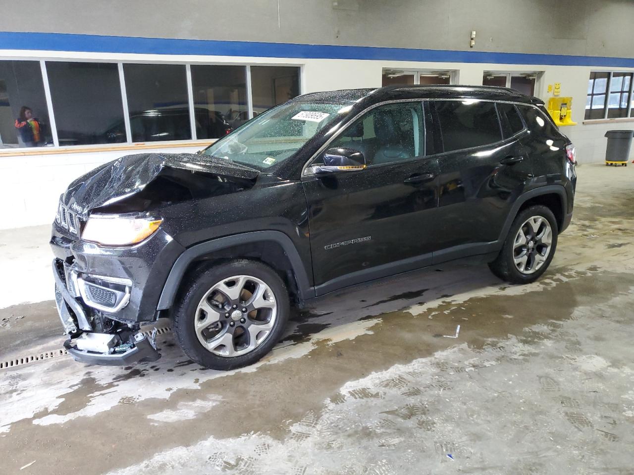 2020 Jeep Compass Limited, VIN 3C4NJCCB3LT152704 — Front end