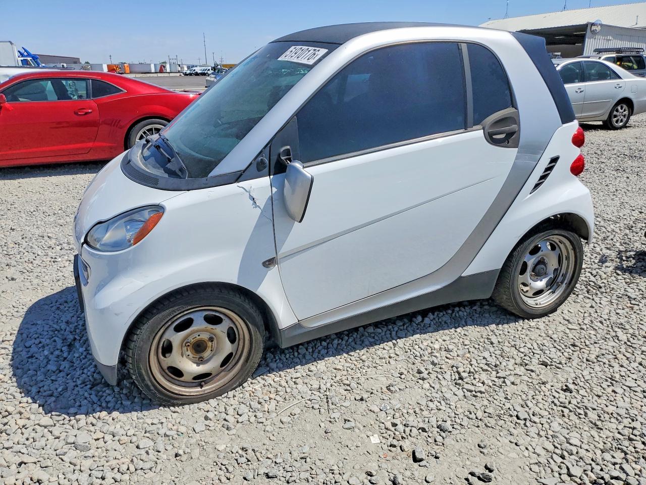 2012 Smart fortwo Pure, VIN WMEEJ3BA3CK573821 — Rear end