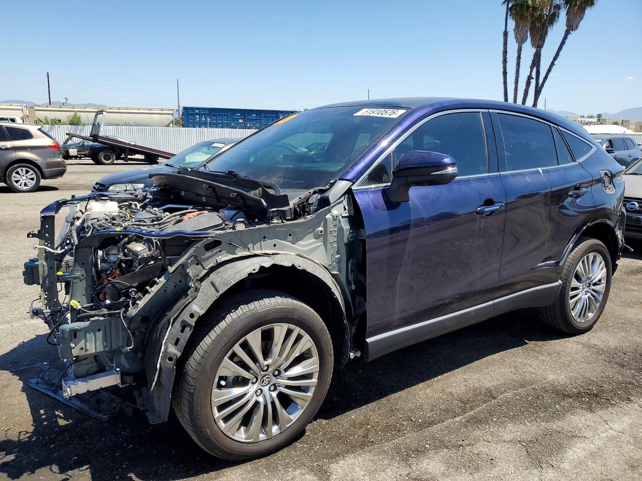2023 Toyota Venza LE, VIN JTEAAAAH5PJ145482 — Front end