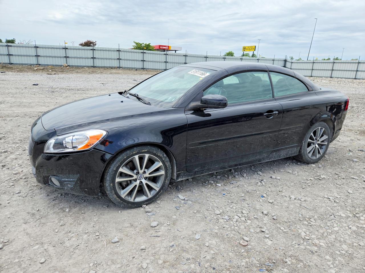2012 Volvo C70 T5, VIN YV1672MC8CJ126704 — Side