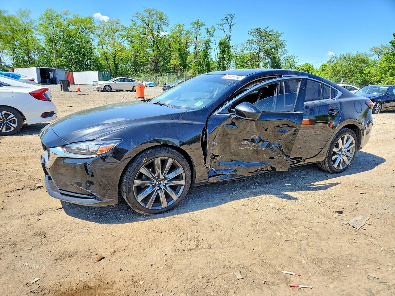 2019 Mazda 6 Touring, VIN JM1GL1VM4K1505351 — Бок