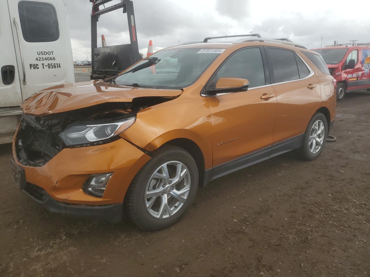 2018 Chevrolet Equinox LT, VIN 2GNAXTEX1J6257823 — Front end