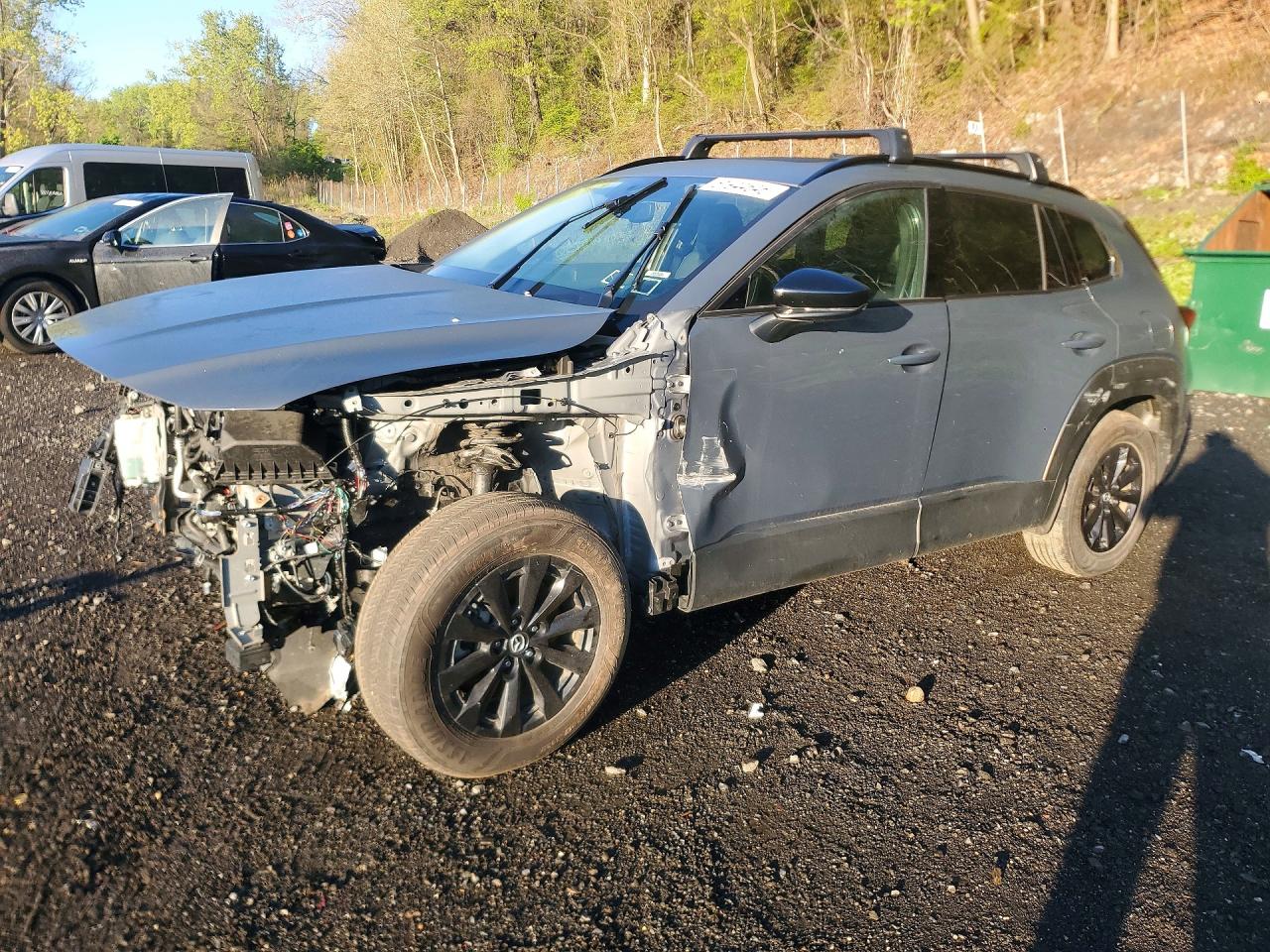 2025 Mazda CX-50 Hybrid Premium Package, VIN 7MMVAADW2SN125224 — Front end
