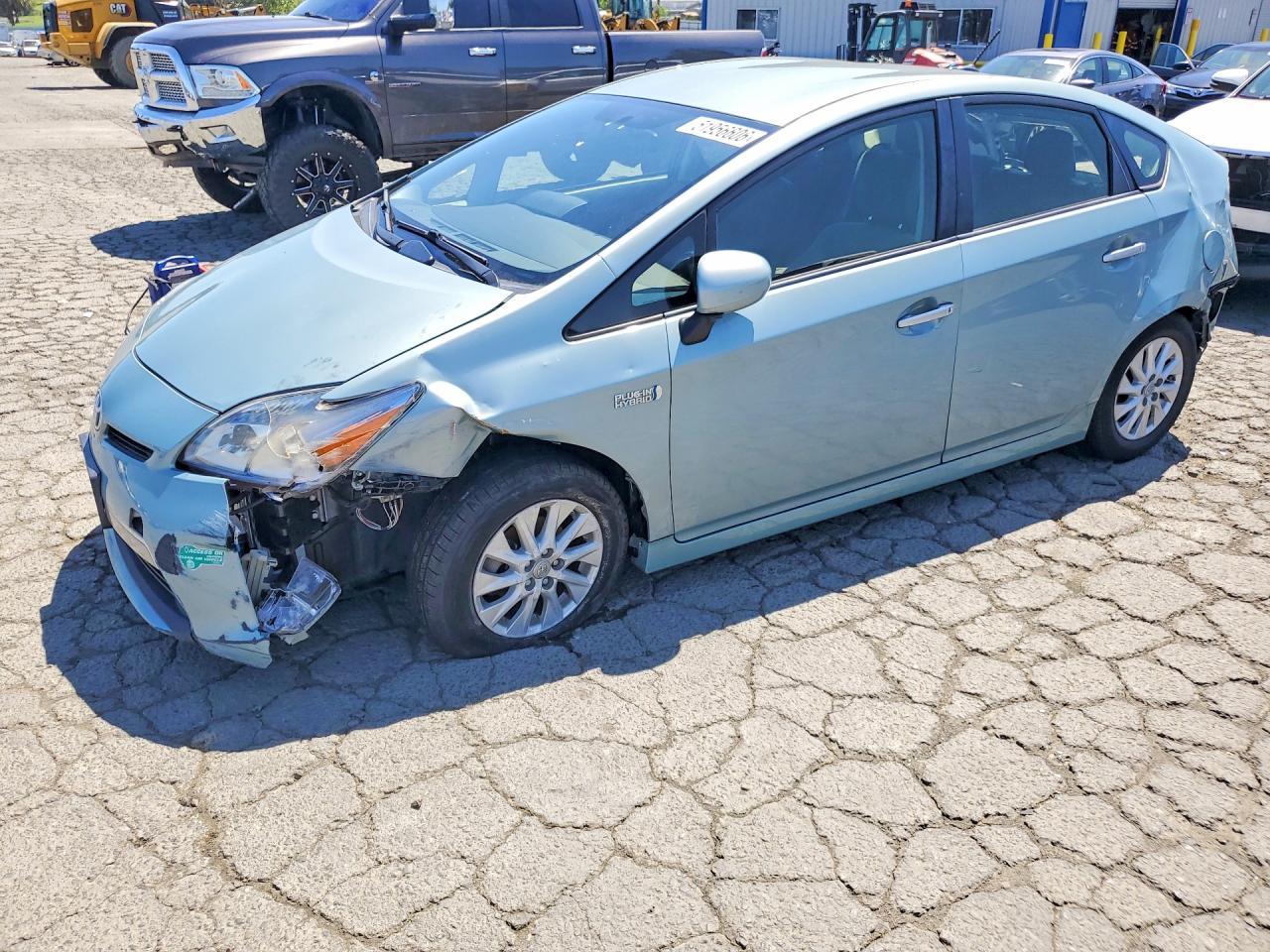 2014 Toyota Prius Advanced, VIN JTDKN3DPXE3052602 — Rear end