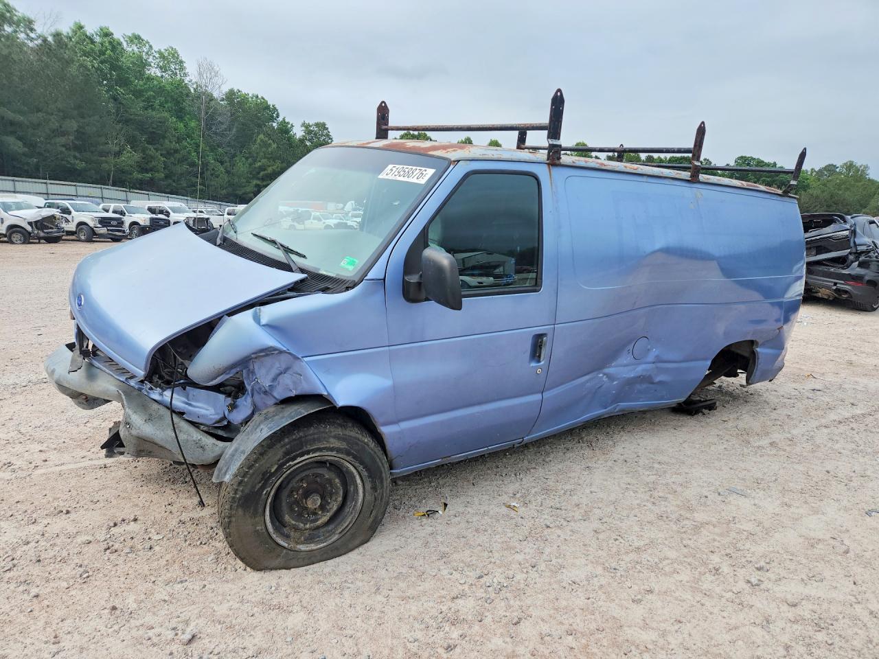 1997 Ford Econoline, VIN 1FTHE2429VHA33678 — Front end
