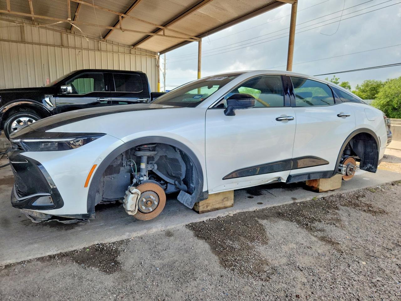 2025 Toyota Crown Platinum, VIN JTDAFAAF3S3012527 — Minor dents and scratches