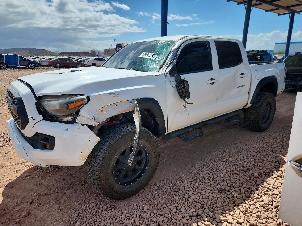 2019 Toyota Tacoma TRD Off Road, VIN 3TMCZ5AN0KM227425 — Front end