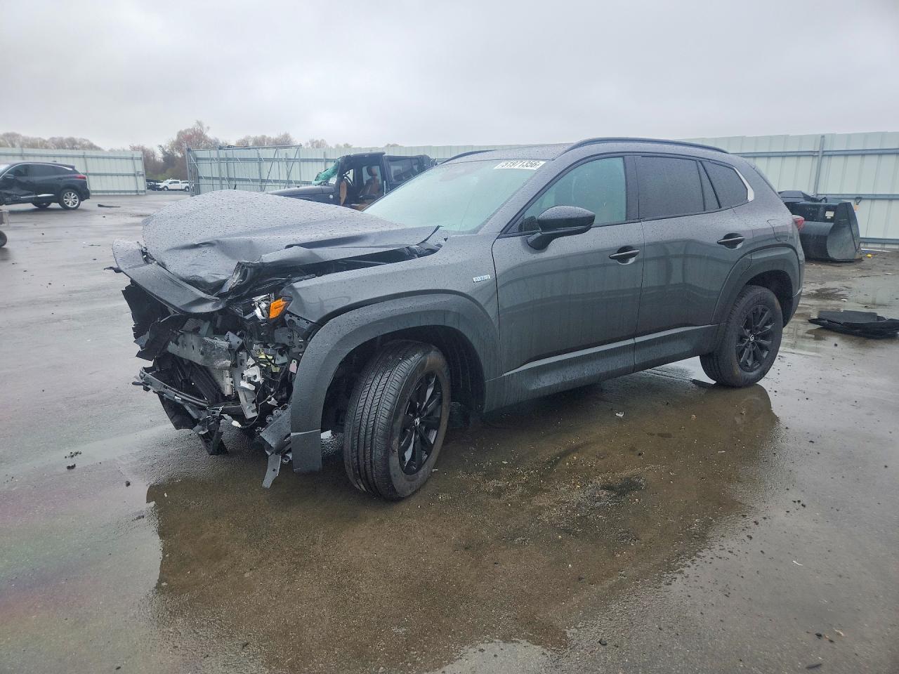2025 Mazda CX-50 Hybrid Premium Package, VIN 7MMVAADW8SN104071 — Front end