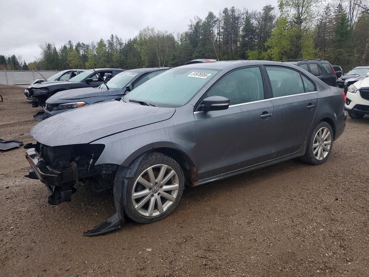 2013 Volkswagen Jetta SE, VIN 3VWDX7AJ4DM389089 — Prior damage history