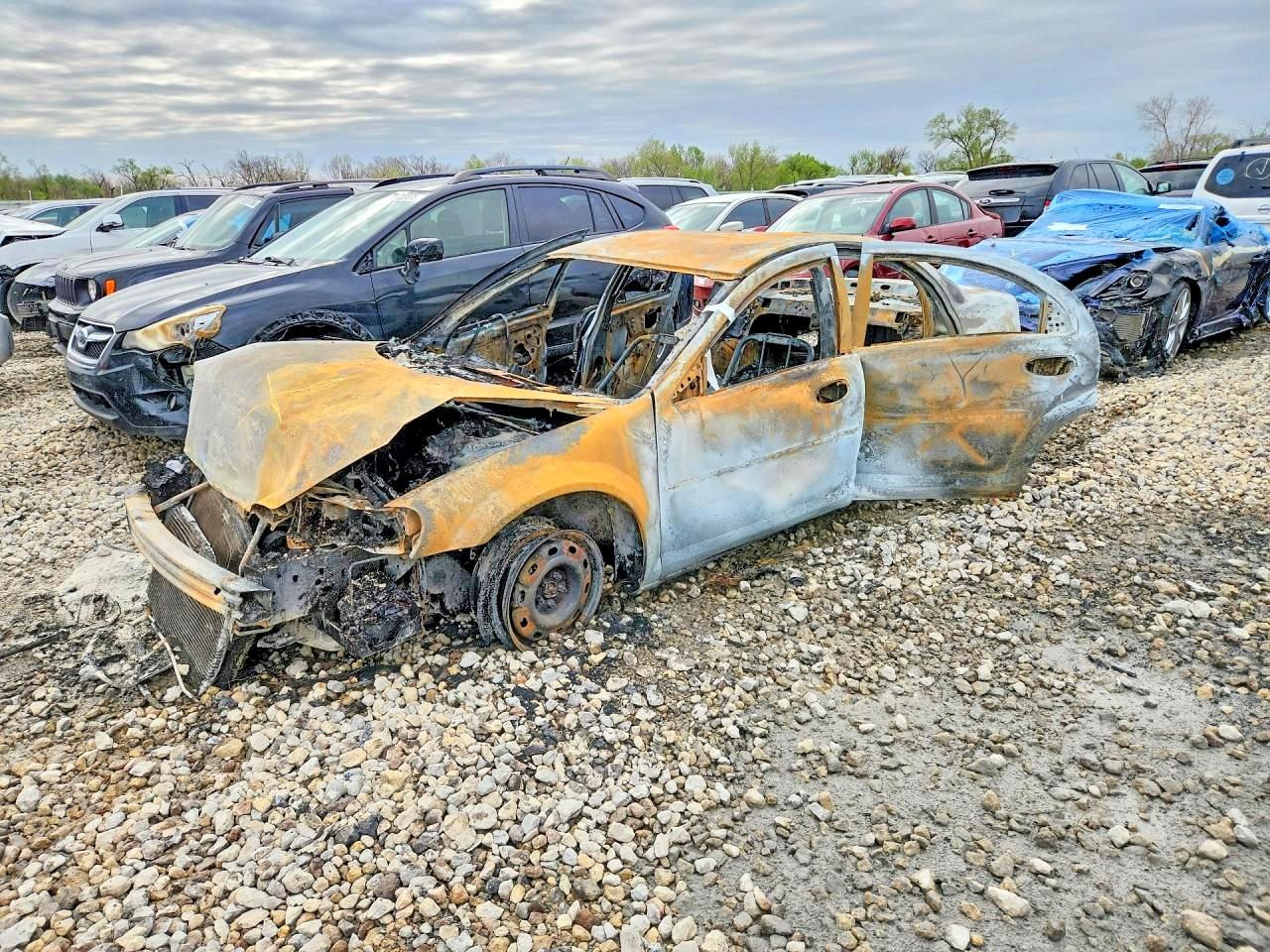 2005 Dodge Stratus SXT, VIN 1B3EL46R35N697007 — Burn