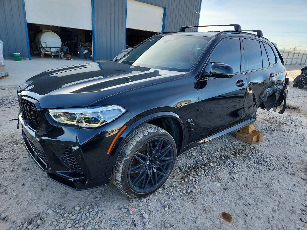 2020 BMW X5 M Competition, VIN 5YMJU0C05L9C78391 — Rear end