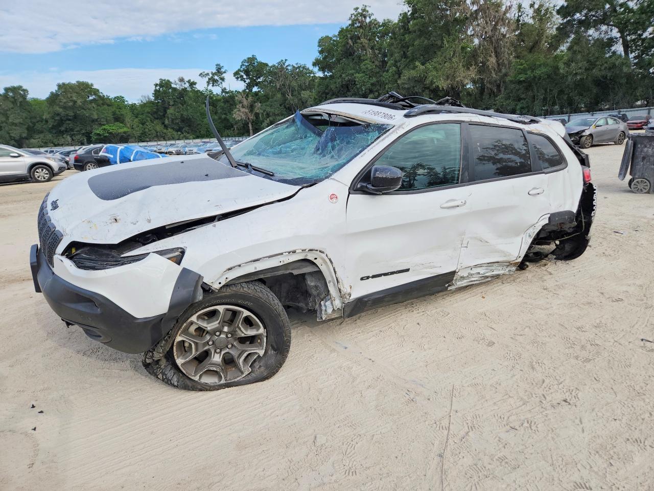 2023 Jeep Cherokee Trailhawk, VIN 1C4PJMBN9PD111922 — Rollover