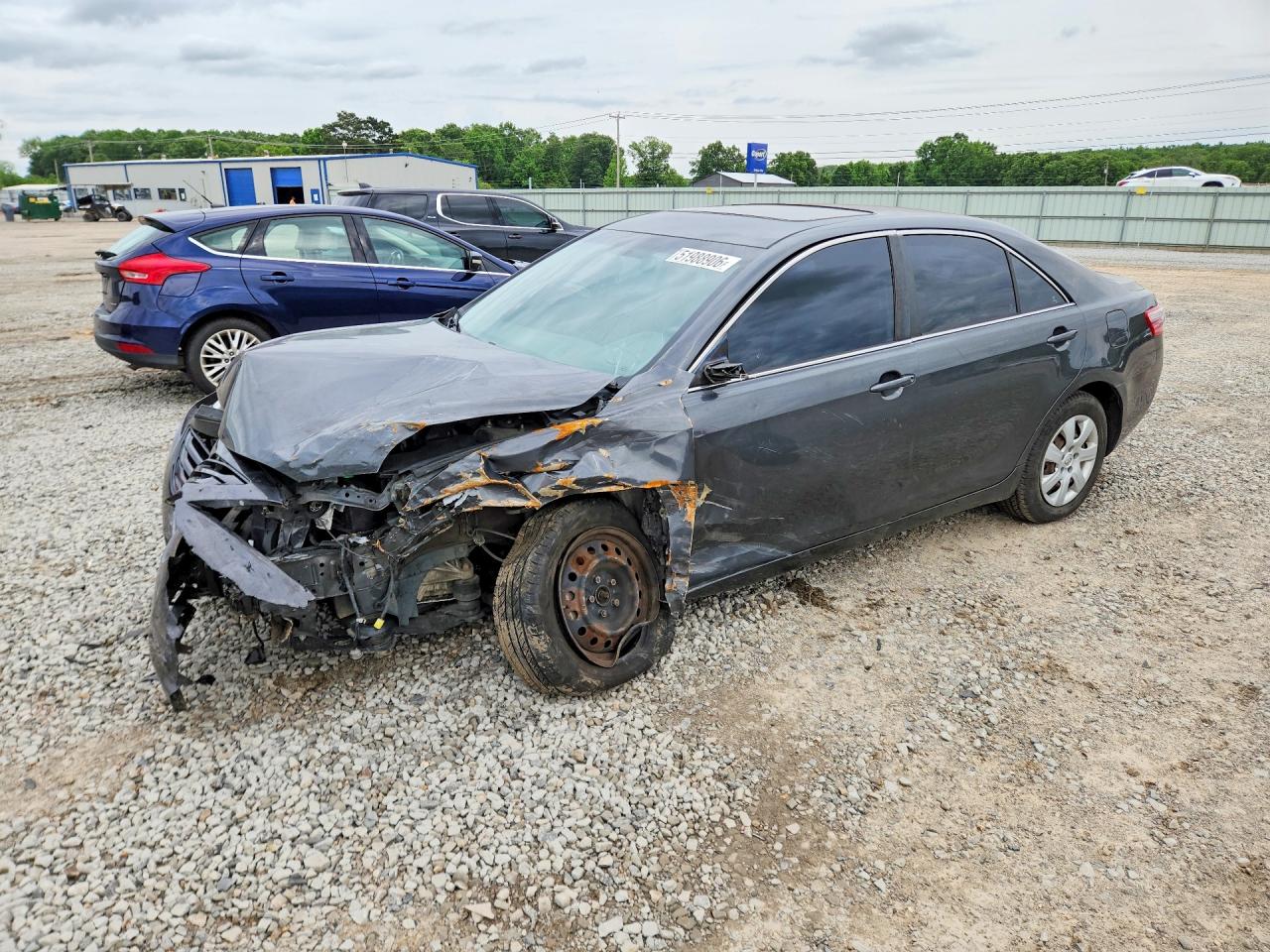 2007 Toyota Camry LE, VIN 4T1BE46K17U647502 — Front end