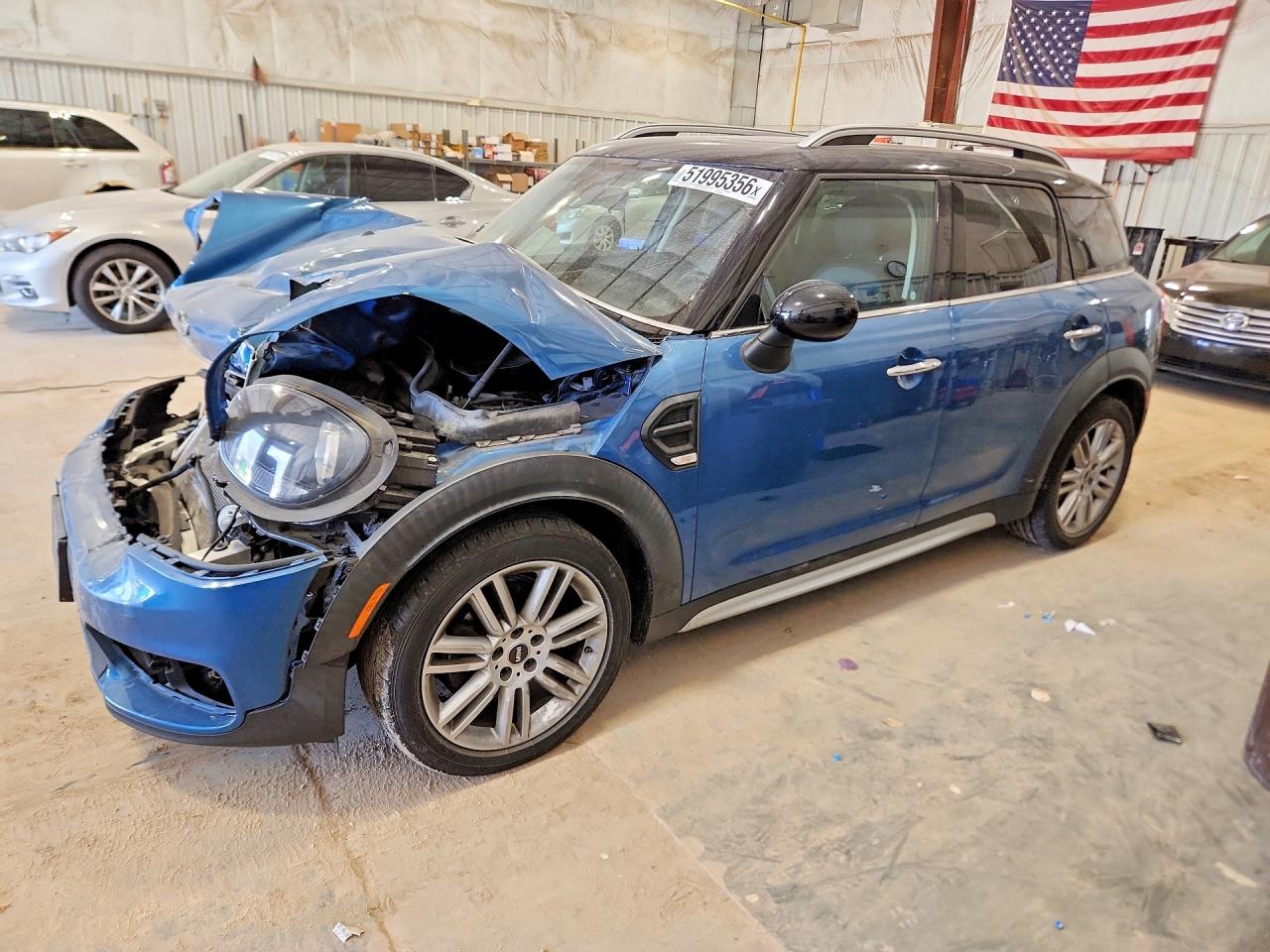2018 MINI Countryman Cooper, VIN WMZYS7C30J3E08545 — Перед