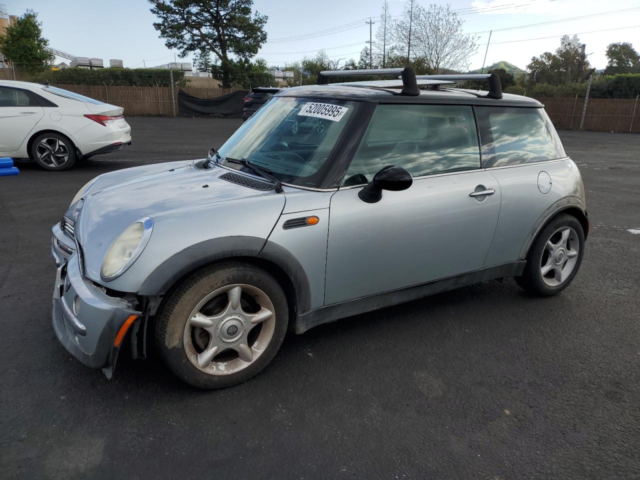 2002 MINI Hardtop, VIN WMWRC33422TC32681 — Front end