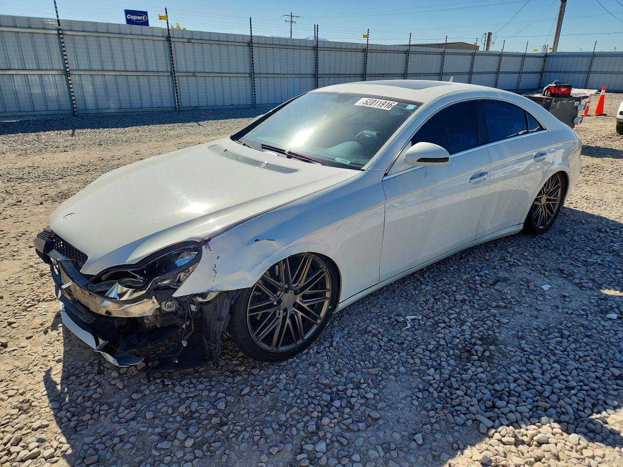 2007 Mercedes-Benz CLS 550, VIN WDDDJ72X97A083889 — Front end