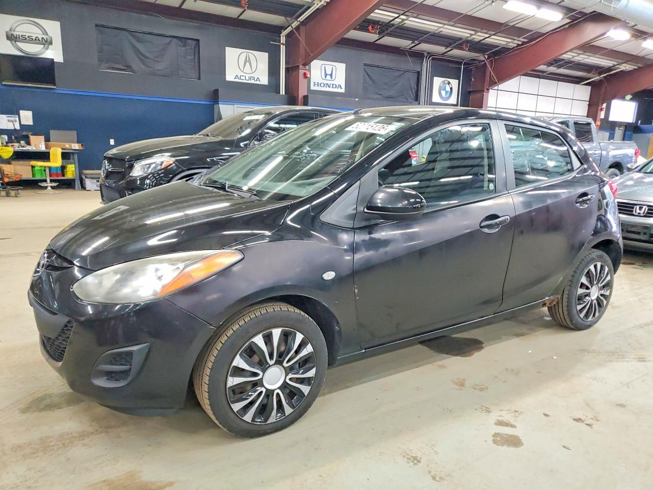 2013 Mazda 2 Sport, VIN JM1DE1KZ8D0165787 — Minor dents and scratches