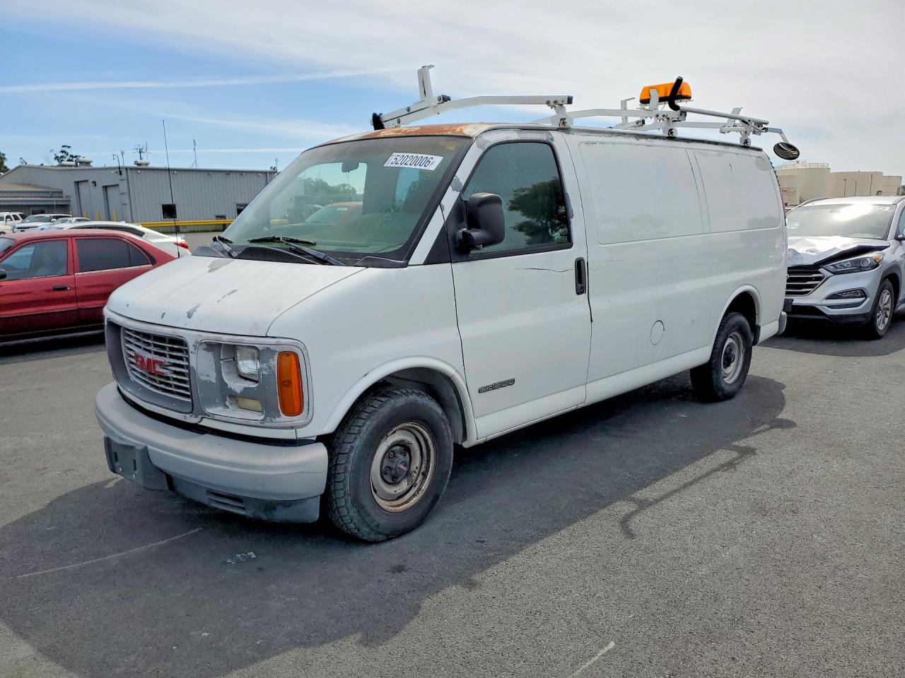 2002 GMC Savana Cargo, VIN 1GTFG15W821223635 — Vandalism