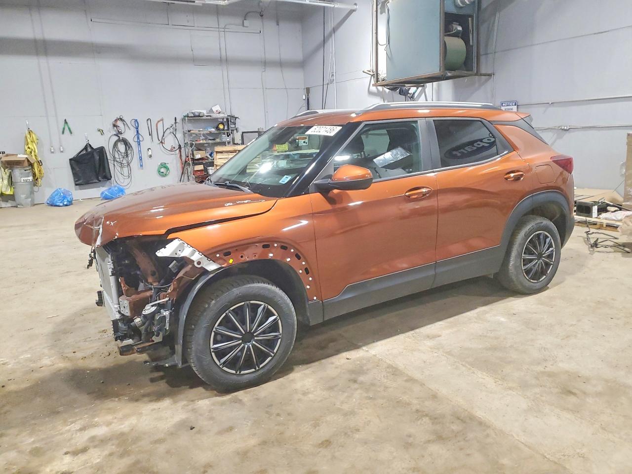2021 Chevrolet TrailBlazer LT, VIN KL79MRSL3MB090873 — Front end