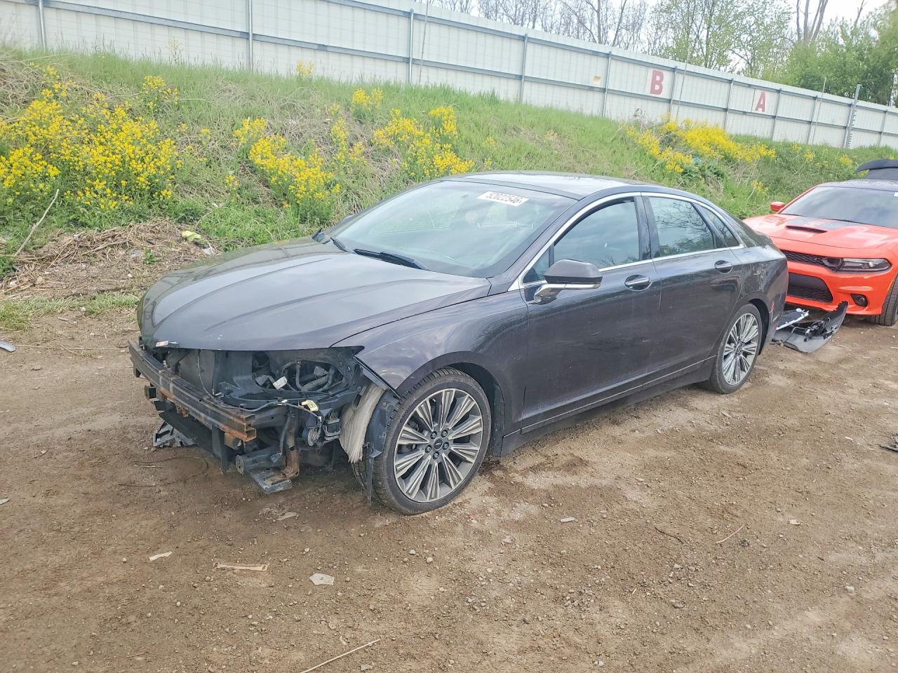 2016 Lincoln MKZ Black Label, VIN 3LN6L2NK9GR608242 — Front end