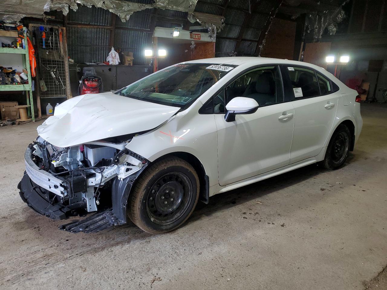 2026 Toyota Corolla Hybrid LE, VIN JTDBCMFE8T3122649 — Front end