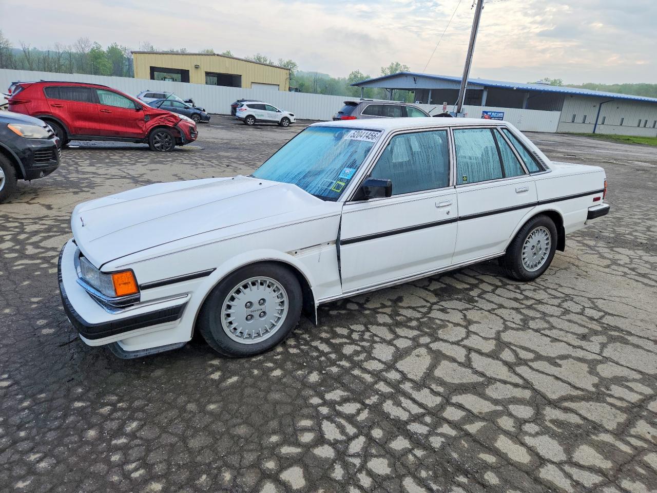 1986 Toyota Cressida, VIN JT2MX73E4G0071539 — Front end