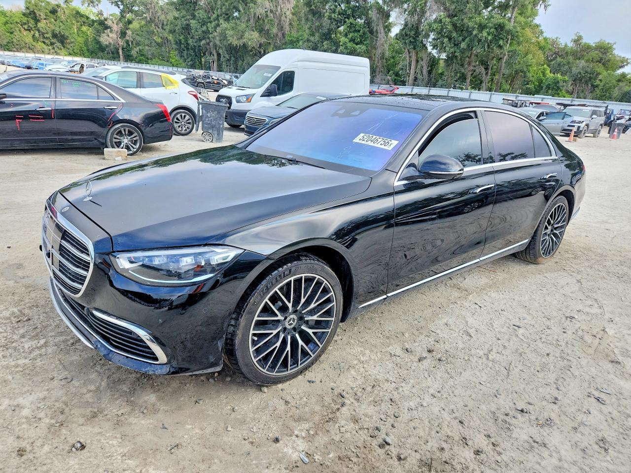 2022 Mercedes-Benz S 580, VIN W1K6G7GB2NA088112 — Front end