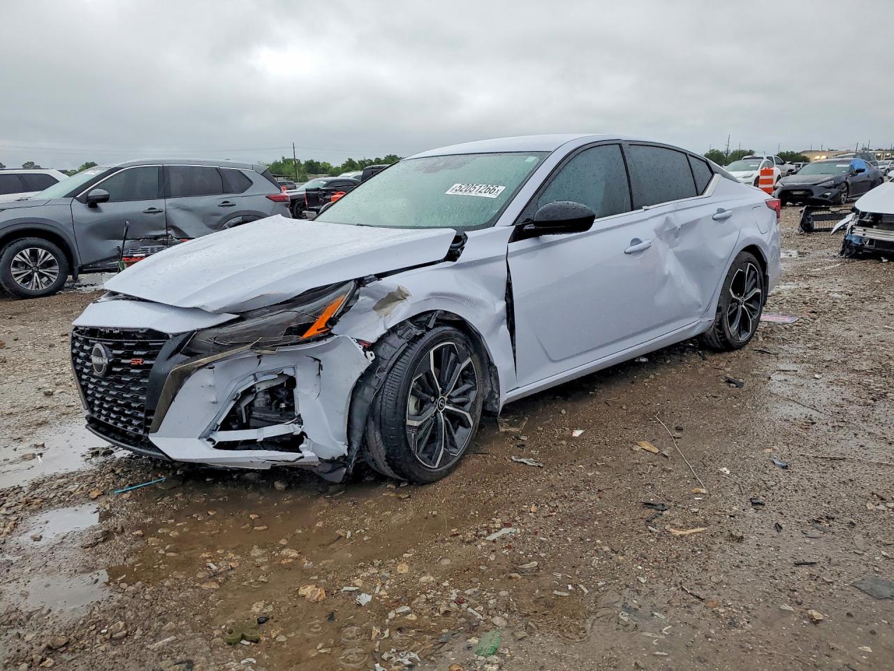 2025 Nissan Altima SR, VIN 1N4BL4CV3SN385399 — Front end