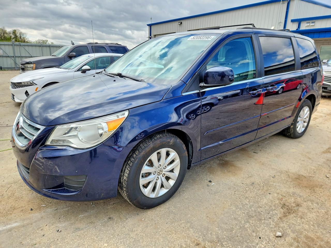 2013 Volkswagen Routan SE, VIN 2C4RVABG5DR725100 — Water / flood