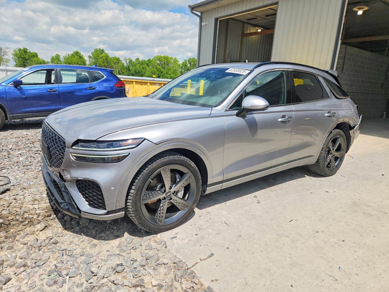 2024 Genesis GV70 2.5T, VIN 5NMMADTB0RH011550 — Rear end