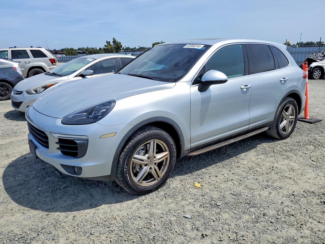 2015 Porsche Cayenne S, VIN WP1AB2A22FLA60118 — Minor dents and scratches