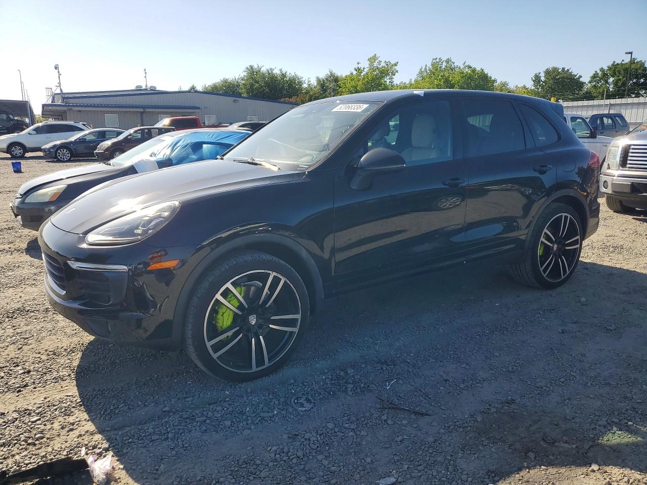 2016 Porsche Cayenne S E-Hybrid, VIN WP1AE2A23GLA16525 — Front end