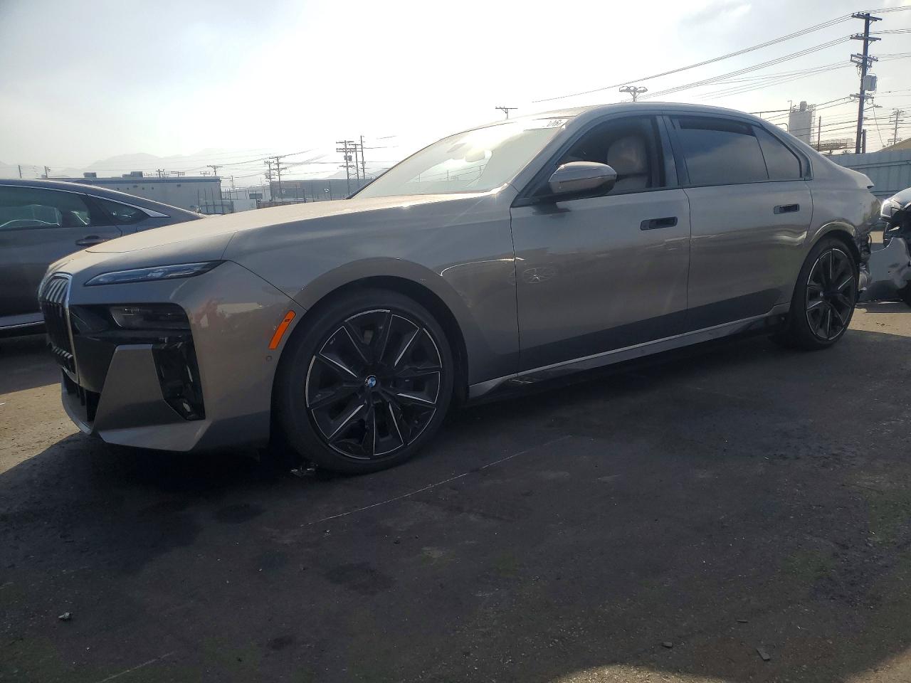 2023 BMW i7 xDrive60, VIN WBY53EJ0XPCN45025 — Rear end