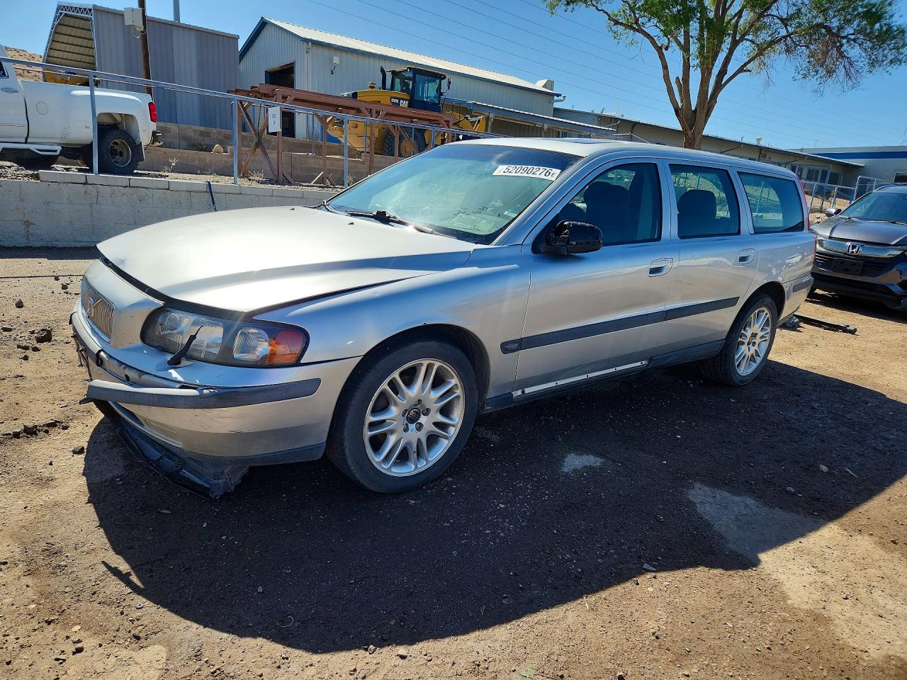 2002 Volvo V70 2.4L Turbo, VIN YV1SW58D922239902 — Перед