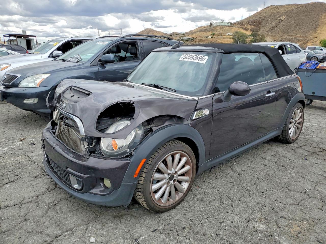 2012 MINI Convertible S, VIN WMWZP3C55CT250913 — Front end