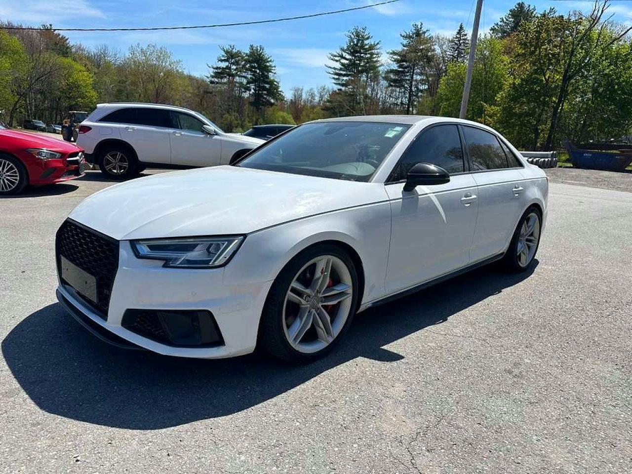 2019 Audi S4 Premium Plus, VIN WAUB4AF45KA008697 — Minor dents and scratches