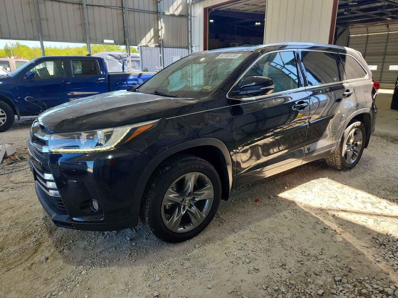 2018 Toyota Highlander Limited, VIN 5TDDZRFH4JS853928 — Hail