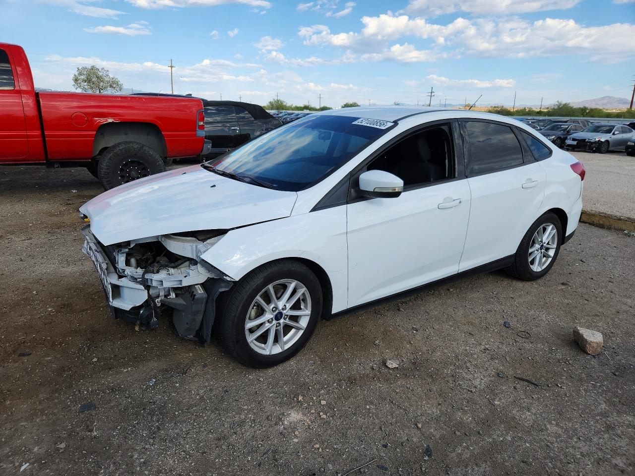 2016 Ford Focus SE, VIN 1FADP3F23GL363477 — Front end