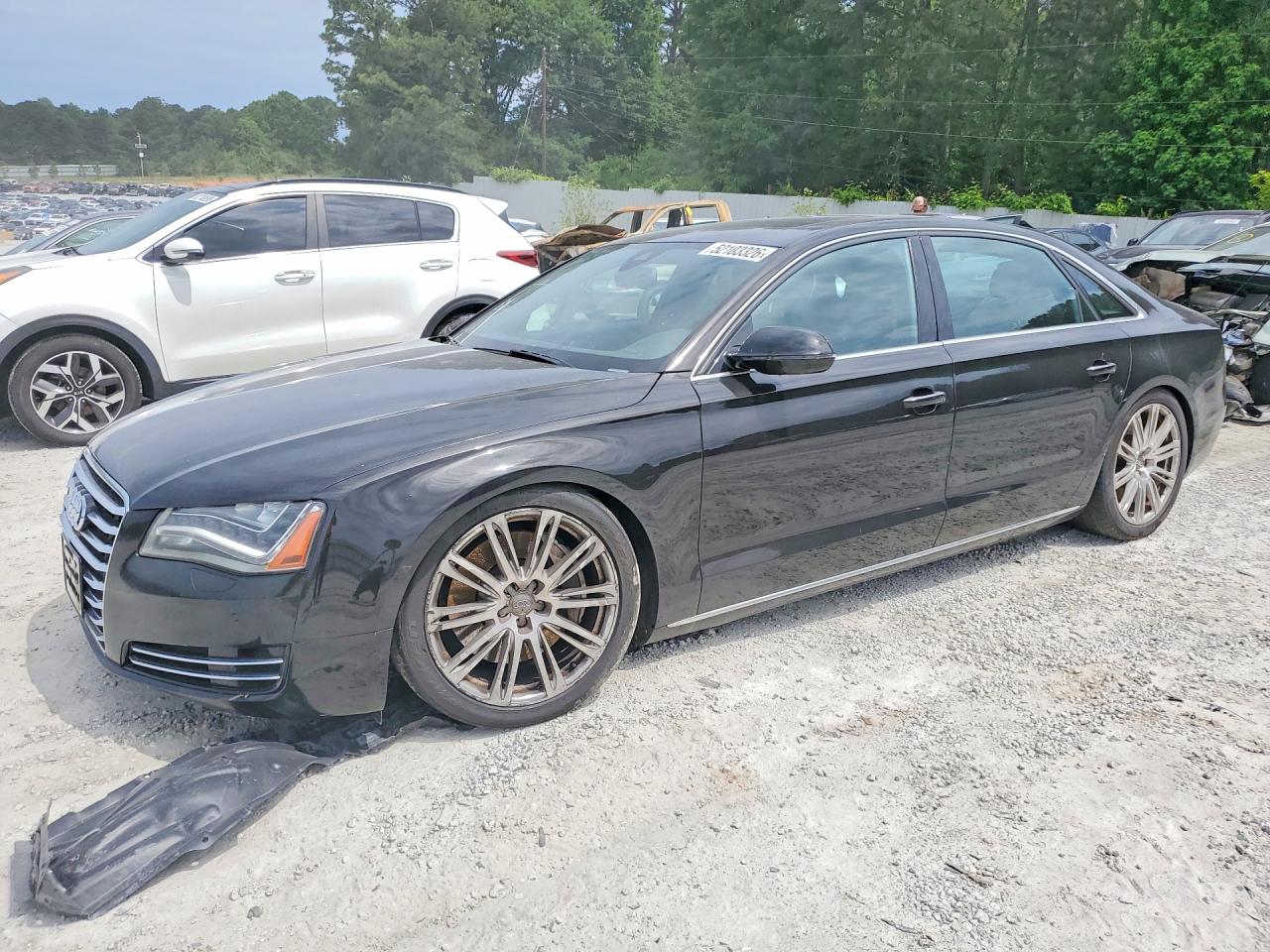 2013 Audi A8 4.0L, VIN WAUR2AFD6DN011236 — Перед