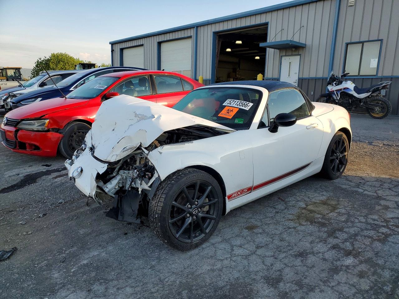 2015 Mazda MX-5 Miata Club, VIN JM1NC2MFXF0239703 — Front end