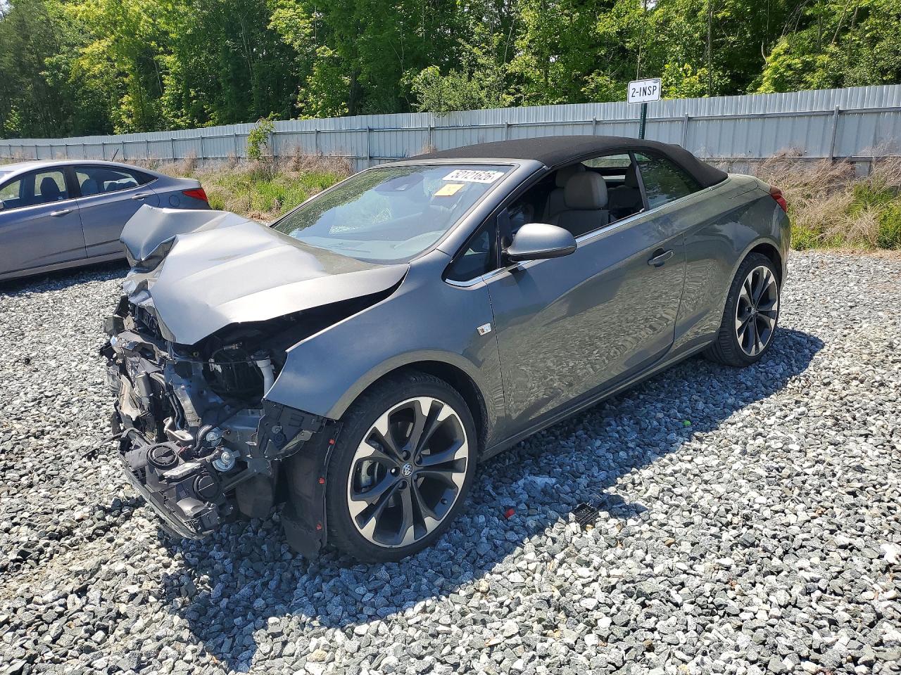 2018 Buick Cascada Premium, VIN W04WH3N59JG094651 — Front end