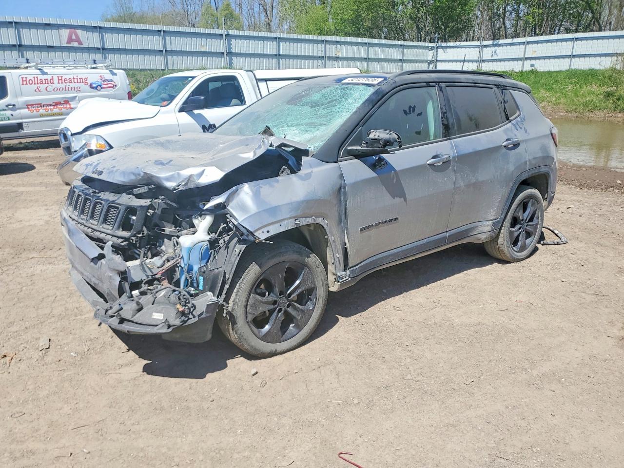 2018 Jeep Compass Altitude, VIN 3C4NJDBB2JT325259 — Front end
