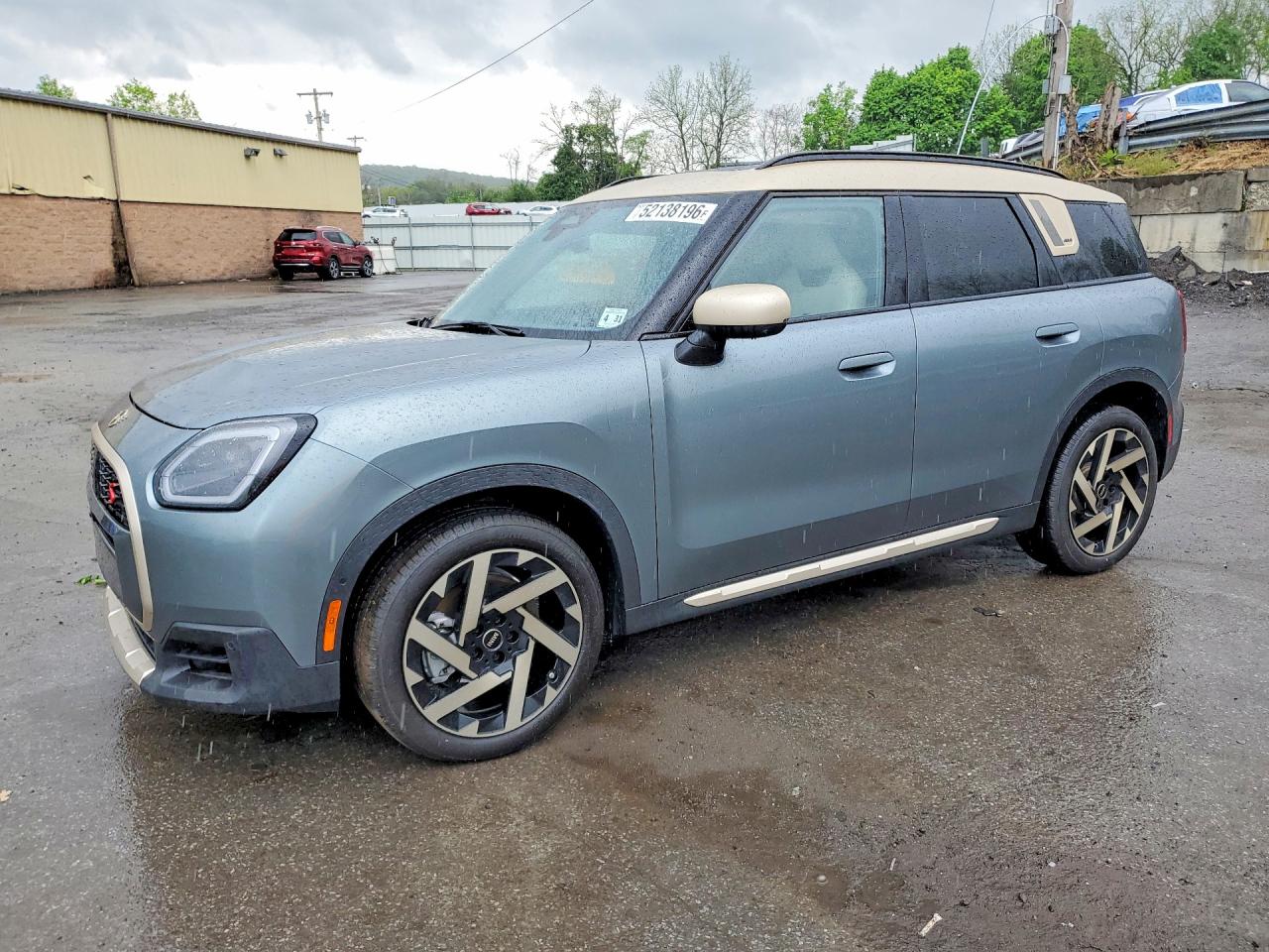 2026 MINI Countryman S, VIN WMZ23GA05T7U53923 — Перед