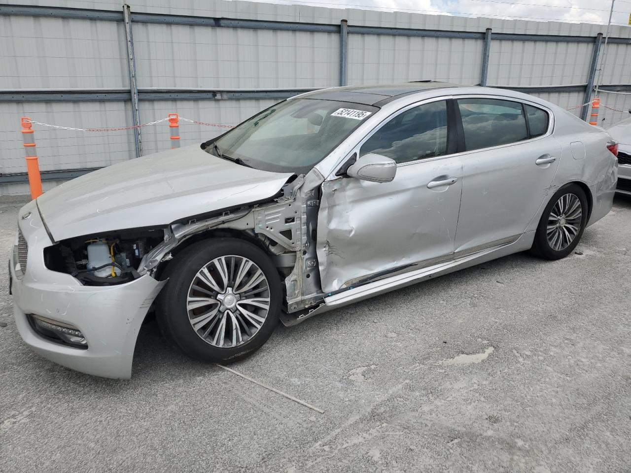 2017 Kia K900 Luxury, VIN KNALU4D36H6035113 — All over