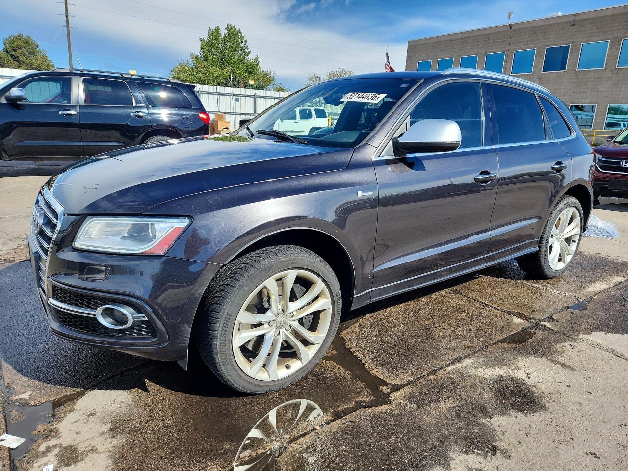 2015 Audi SQ5 Premium Plus, VIN WA1CGAFP7FA013246 — Rear end